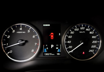 Подержанный автомобиль Mitsubishi Outlander 2013 года (13 фото)