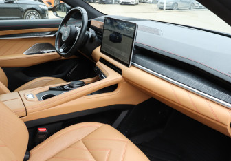 Подержанный автомобиль Zeekr 001 2023 года (9 фото)