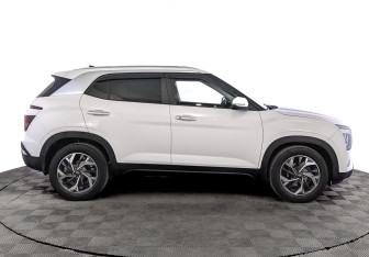 Подержанный автомобиль Hyundai Creta 2021 года (4 фото)