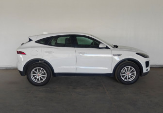 Подержанный автомобиль Jaguar E-Pace 2019 года (8 фото)