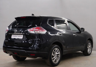 Подержанный автомобиль Nissan X-Trail 2018 года (7 фото)