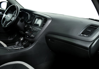 Подержанный автомобиль Kia Optima Sedan 2013 года (8 фото)