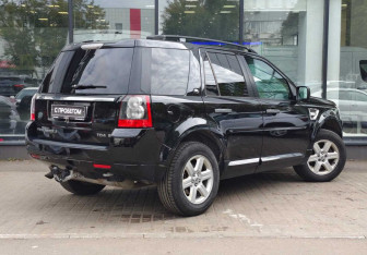 Подержанный автомобиль Land Rover Freelander 2011 года (8 фото)
