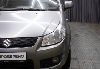 Подержанный автомобиль Suzuki SX4 Hatchback 2008 года (21 фото)