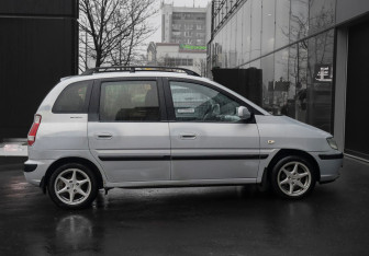 Подержанный автомобиль Hyundai Matrix 2006 года (4 фото)