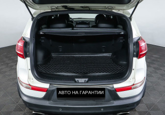 Подержанный автомобиль Kia Sportage 2012 года (21 фото)
