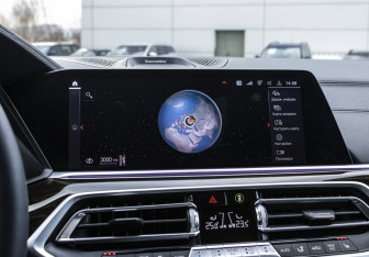 Подержанный автомобиль BMW X5 2019 года (24 фото)