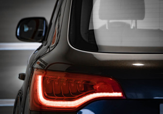 Подержанный автомобиль Audi Q7 2013 года (37 фото)