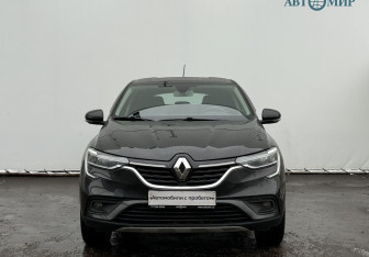 Подержанный автомобиль Renault Arkana 2019 года (2 фото)