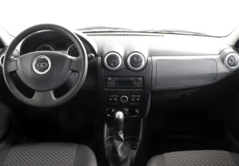 Подержанный автомобиль LADA (ВАЗ) Largus Wagon 2018 года (7 фото)