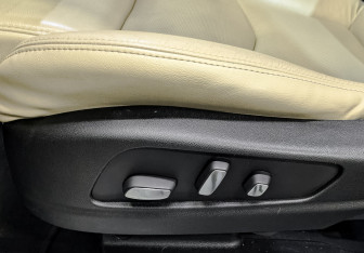 Подержанный автомобиль Cadillac XT5 2016 года (21 фото)