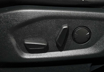 Подержанный автомобиль Ford Explorer 2019 года (27 фото)