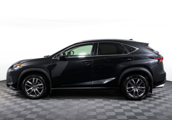 Подержанный автомобиль Lexus NX 2020 года (8 фото)