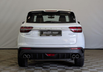 Подержанный автомобиль Geely Coolray 2023 года (6 фото)