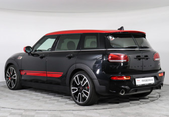 Подержанный автомобиль MINI Clubman Wagon 2022 года (7 фото)