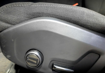 Подержанный автомобиль Volvo V60 2020 года (22 фото)