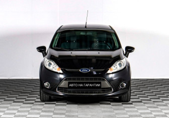 Подержанный автомобиль Ford Fiesta Hatchback 2012 года (2 фото)