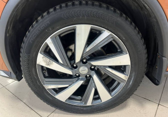 Подержанный автомобиль Nissan Murano Suv 2016 года (25 фото)