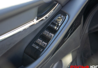 Подержанный автомобиль GAC M8 2024 года (31 фото)