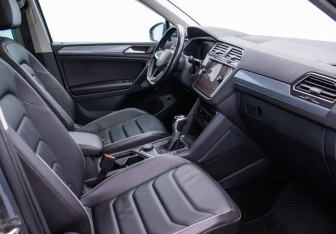 Подержанный автомобиль Volkswagen Tiguan 2021 года (9 фото)