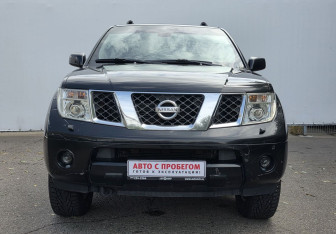 Подержанный автомобиль Nissan Pathfinder 2007 года (2 фото)
