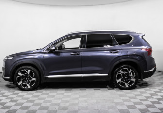 Подержанный автомобиль Hyundai Santa Fe 2021 года (8 фото)
