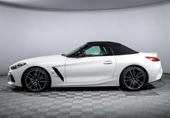 Подержанный автомобиль BMW Z4 Roadster 2020 года (8 фото)