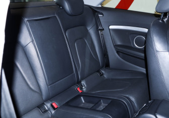 Подержанный автомобиль Audi S5 Coupe 2012 года (7 фото)