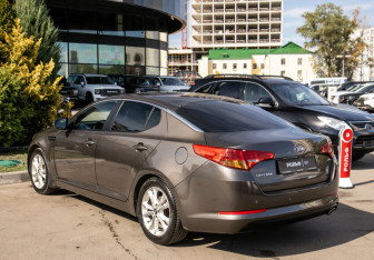 Подержанный автомобиль Kia Optima Sedan 2012 года (5 фото)