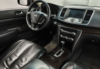 Подержанный автомобиль Nissan Teana 2013 года (11 фото)