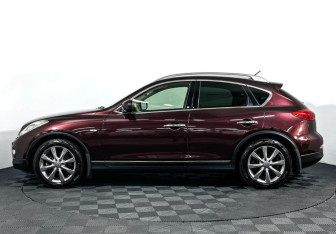 Подержанный автомобиль Infiniti EX 2012 года (8 фото)