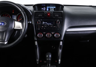 Подержанный автомобиль Subaru Forester Suv 2013 года (14 фото)