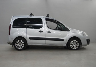 Подержанный автомобиль Citroen Berlingo 2021 года (4 фото)