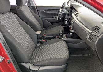 Подержанный автомобиль Kia Rio Sedan 2019 года (23 фото)