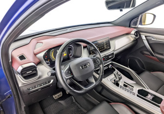Подержанный автомобиль Geely Coolray 2021 года (16 фото)