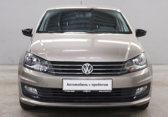Подержанный автомобиль Volkswagen Polo Sedan 2018 года (2 фото)