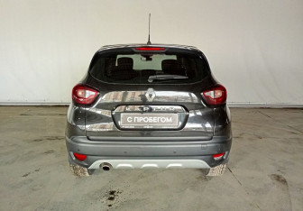Подержанный автомобиль Renault Kaptur 2018 года (5 фото)