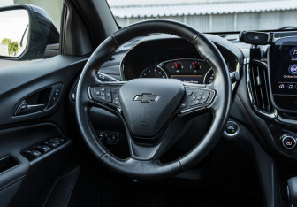 Подержанный автомобиль Chevrolet Equinox 2022 года (10 фото)