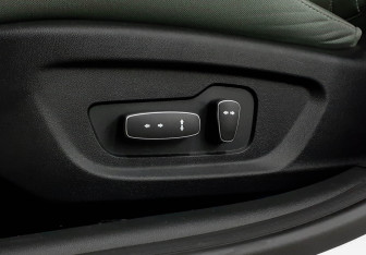 Подержанный автомобиль Changan Lamore 2023 года (22 фото)