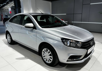 Подержанный автомобиль LADA (ВАЗ) Vesta Sedan 2018 года (7 фото)