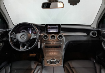 Подержанный автомобиль Mercedes-Benz GLC Coupe 2019 года (14 фото)
