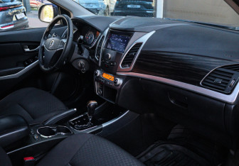 Подержанный автомобиль SsangYong Actyon 2014 года (7 фото)