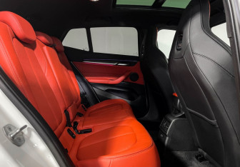 Подержанный автомобиль BMW X2 2022 года (14 фото)