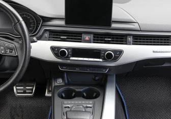 Подержанный автомобиль Audi A5 Liftback 2018 года (16 фото)