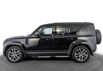 Подержанный автомобиль Land Rover Defender Suv 2020 года (8 фото)