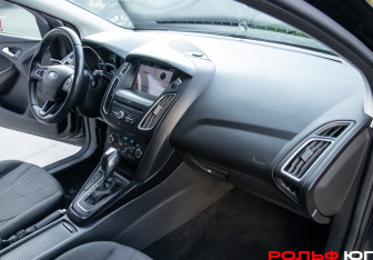 Подержанный автомобиль Ford Focus Hatchback 2019 года (7 фото)