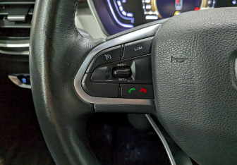 Подержанный автомобиль Geely Coolray 2021 года (29 фото)