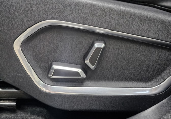 Подержанный автомобиль Geely Atlas Pro 2022 года (23 фото)