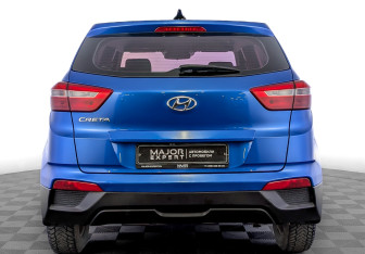 Подержанный автомобиль Hyundai Creta 2019 года (6 фото)