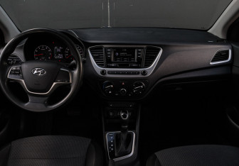 Подержанный автомобиль Hyundai Solaris Sedan 2018 года (9 фото)